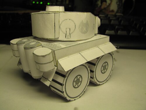 Сзади под углом